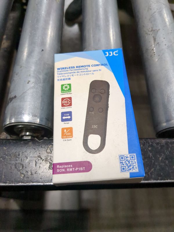 Photo 1 of JJC RMT-P1BT Bluetooth Wireless Remote Control Commander for Sony ZV-E10 II ZV-1F ZV1F ZV-1 II ZV1 ZV-E1 RX100 VII A6700 A6600 A6100 A7CR A7C II A7CII A7IV A7III A7R IV A7RV A7S III A1 A9III FX30 FX3