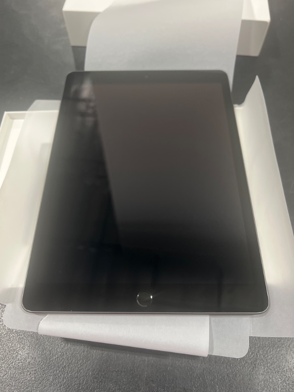 Photo 7 of Apple  - 10.2-Inch iPad (9th Generation) with Wi-Fi - 64GB - Space Gray