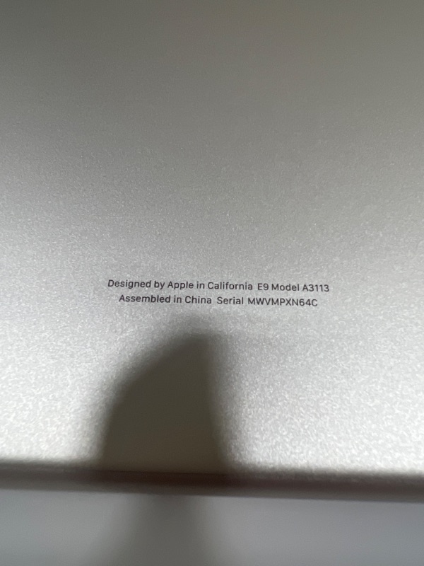 Photo 1 of Apple 13" MacBook Air (M3, Starlight)