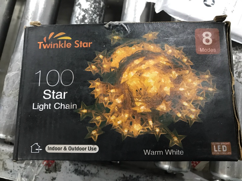 Photo 1 of 100 STAR LIGHT CHAIN