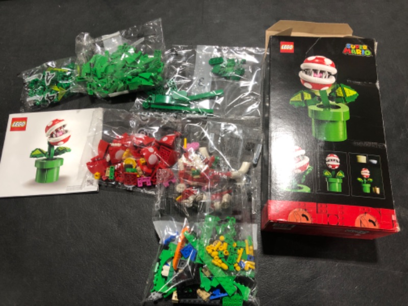 Photo 2 of Super Mario Piranha Plant Building Set for Adults 71426