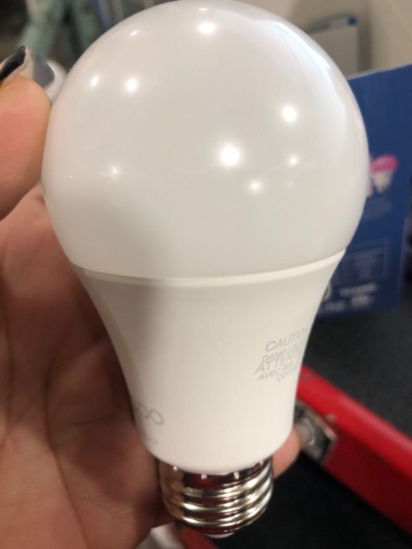 Photo 2 of TP-Link Tapo L531E Smart Wi-Fi Light Bulb (Multicolor)