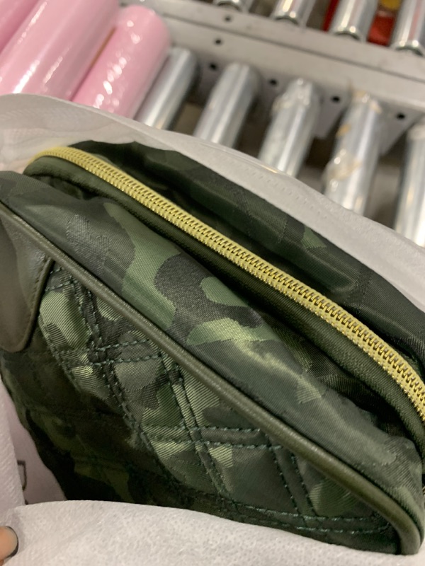 Photo 2 of BOYATU Travel Toiletry Bag Hanging Makeup Bag: Large Capacity Makeup Bag Organizer - Portable Cosmetic Bags with Handle 02-Camouflage Green