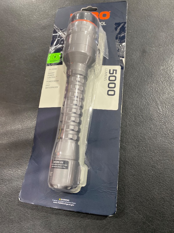 Nebo davinci 5000l flashlight 5000 lumen rechargeable flashlight with