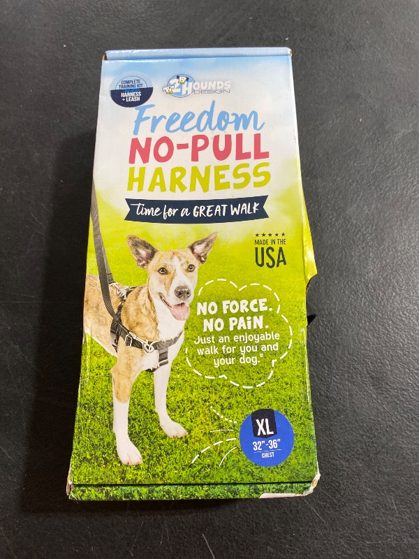 Photo 2 of 2 Hounds Design Freedom No Pull Dog Harness Adjustable Gentle Comfortable Control for Easy Dog Walking for Small Medium and Large Dogs Made in USA Leash Included XL