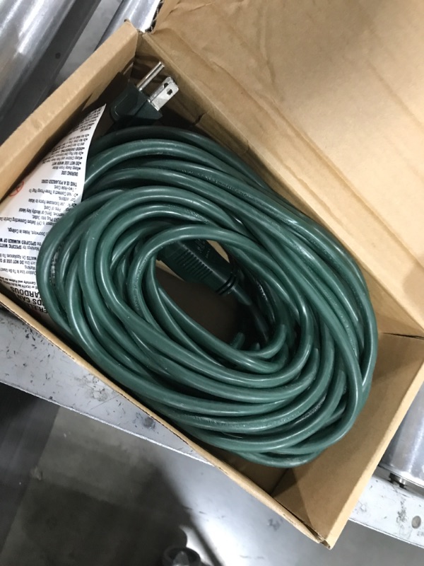 Photo 2 of Amazon Basics 50-Foot 3-Prong Heavy-Duty Vinyl Indoor/Outdoor Extension Cord - 13 Amps