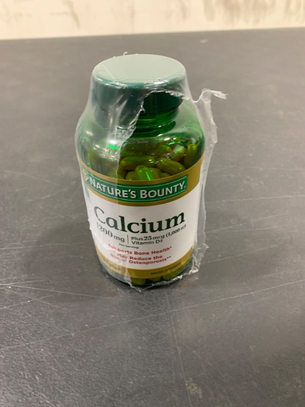 Photo 1 of Nature's Bounty Calcium Carbonate & Vitamin D, Supports Immune Health & Bone Health, 1200mg Calcium & 1000IU Vitamin D3, 120 Softgels Unflavored 120 Count (Pack of 1)