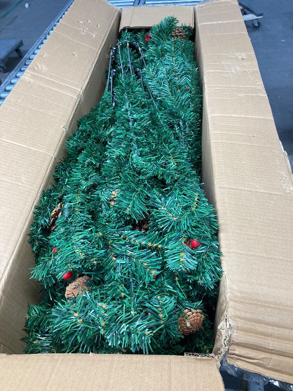 Photo 1 of BSHAPPLUS 9 ft Pre-Decorated Christmas Tree with Pine Cones and Berrys,2800 Branch Tips,Artificial Holiday Xmas Tree with Metal Base,Green
