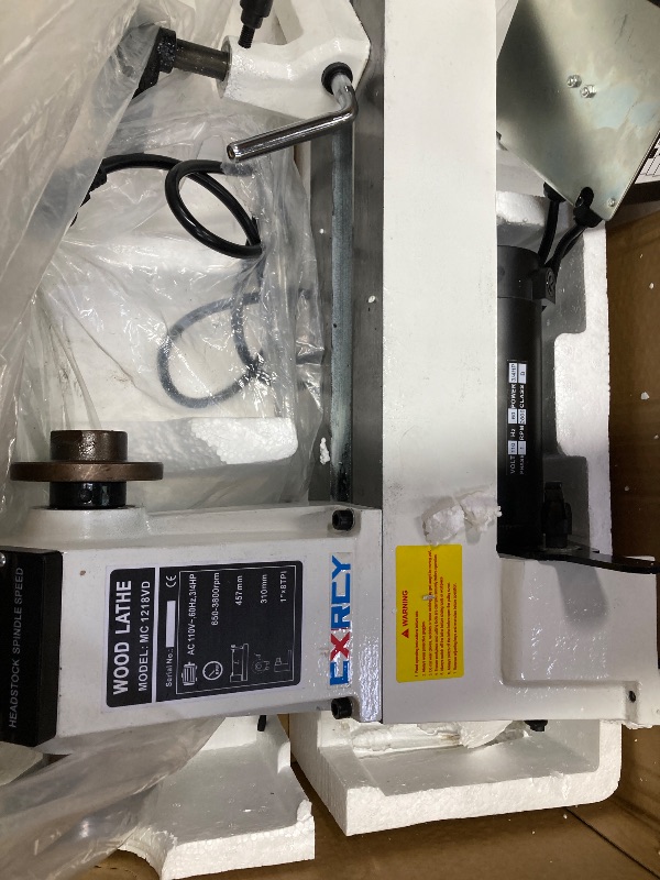 Photo 3 of **see notes** CXRCY 12" x 18" Wood Lathe, Benchtop Wood Lathe Machine 3/4 HP Infinitely Variable Speed 650-3800 RPM with Goggle for Woodworking, Woodturning
