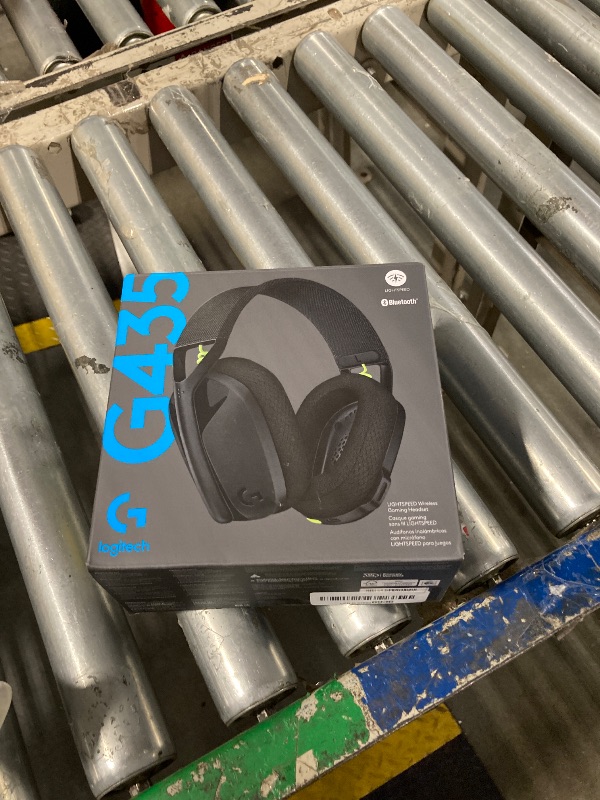Photo 1 of G435 Wireless Gaming Headset for PC, PS5, PS4, Nintendo Switch, Mobile