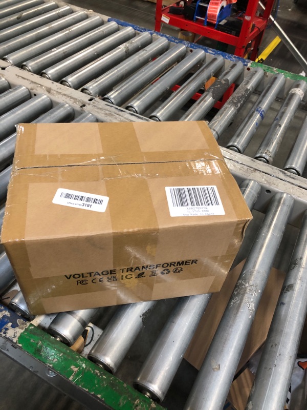 Photo 1 of Yinleader 1000W Voltage Converter Transformer(110V to 220V OR 220V to 110V) 1000 Watt Step Up/Down Converter 110/120 Volt - 220/240 Volt w/US Power Cord,Circuit Breaker Protection (VTUS-1000)