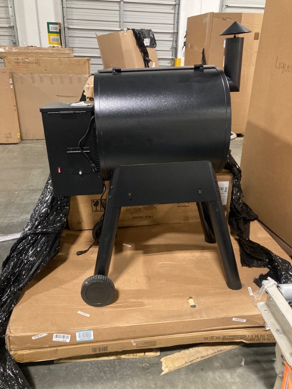 Photo 2 of ***USED*****Traeger Grills Pro Series 575 Wood Pellet Grill and Smoker