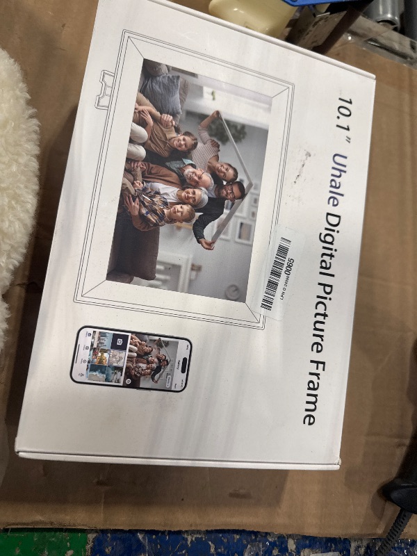 Photo 2 of 10.1 Inch WiFi Digital Picture Frame