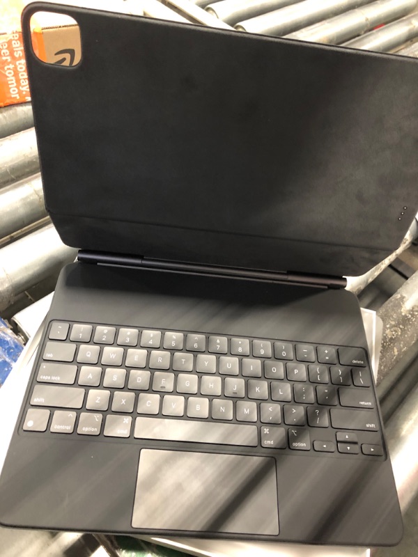 Photo 1 of Apple Magic Keyboard (for 12.9-inch iPad Pro - 5th Generation) - US English- Black