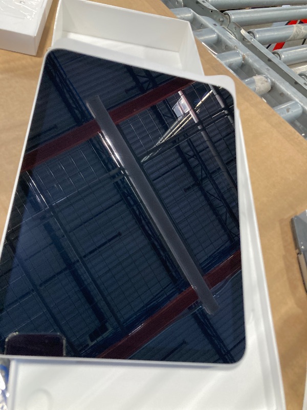 Photo 1 of Apple iPad (10th Generation): with A14 Bionic chip