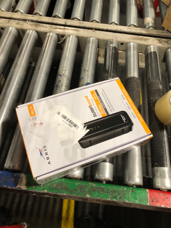 Photo 1 of ARRIS SURFboard SBG10 DOCSIS 3.0 16 x 4 Gigabit Cable Modem and AC1600 Wi-Fi Router