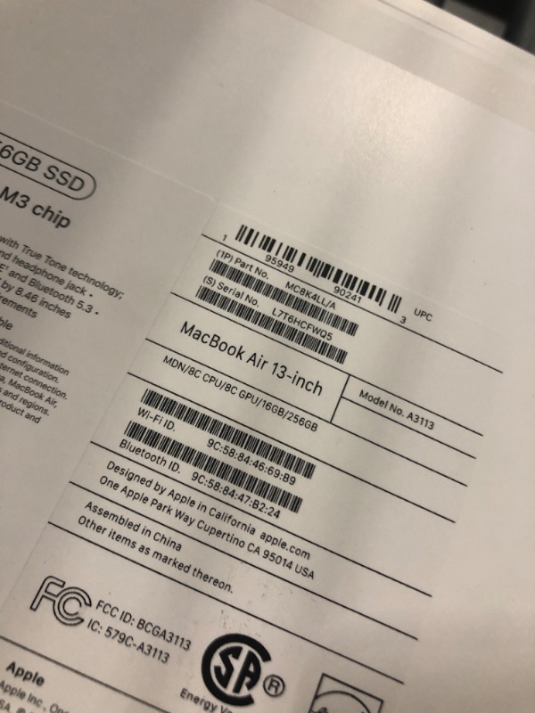 Photo 2 of ****DOES NOT TURN ON, AS IS/NO RETURNS - SALE FINAL, FOR PARTS ONLY**** Apple 2024 MacBook Air 13-inch Laptop with M3 chip: Built for Apple Intelligence, 13.6-inch Liquid Retina Display, 16GB Unified Memory, 256GB SSD Storage, Backlit Keyboard, Touch ID; 