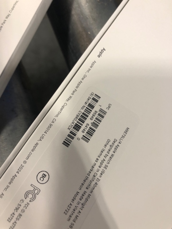 Photo 3 of ****SEALED**** Apple Watch SE 2nd Generation (GPS) 40mm Aluminum Case with Midnight Sport Band - S/M