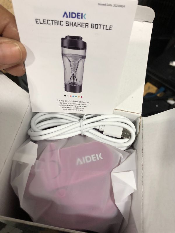 Photo 3 of Aidek Electric Protein Shaker Bottle, 22oz Blender Bottle for Protein Mixes, Tritan Body - BPA Free, Type-C Rechargeable Shaker Cup Portable Blender Cups (Purple)