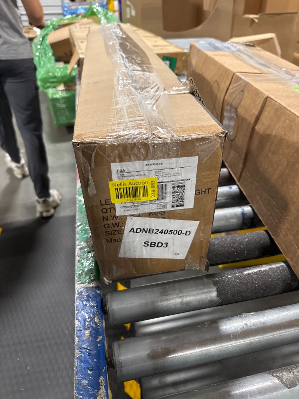 Photo 1 of BBOUNDER 12 Pack Linkable LED Shop Light with Reflector, Super Bright 6500K Cool Daylight, 4400 LM, 4 FT, 48 Inch Integrated Fixture for Garage, 40W Equivalent 250W, Surface & Suspension Mount, White