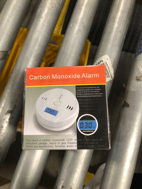 Photo 2 of ** 2 pack*** Carbon Monoxide Detector, Replaceable Battery-Operated Carbon Monoxide Alarm Detectors with Digital Display & LED Lights. CO Alarm Applicable to Home, Warehouse