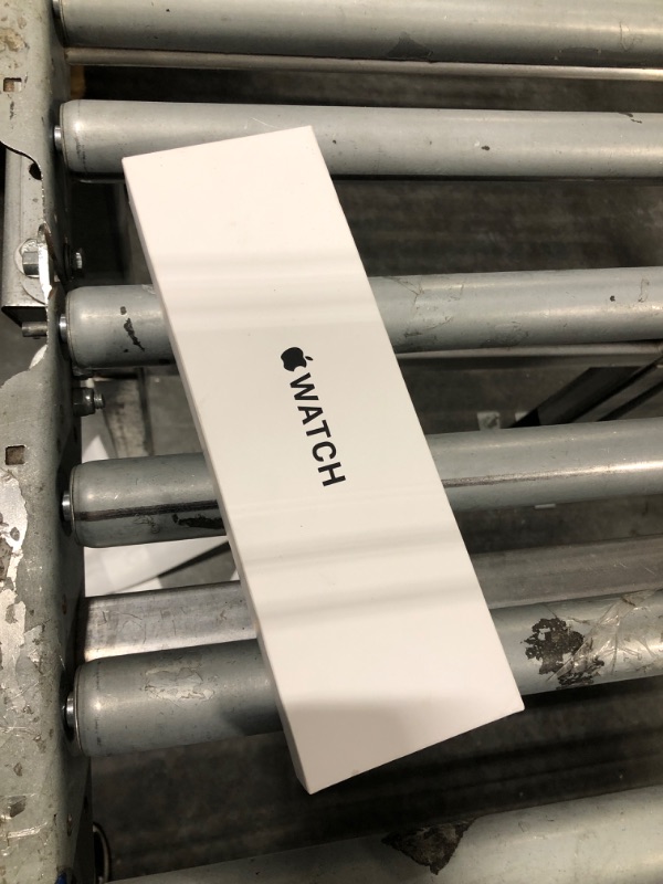 Photo 1 of Apple Watch SE (2nd Gen) [GPS 40mm] Smartwatch with Aluminum Case with Midnight Sport Loop. Fitness and Sleep Tracker