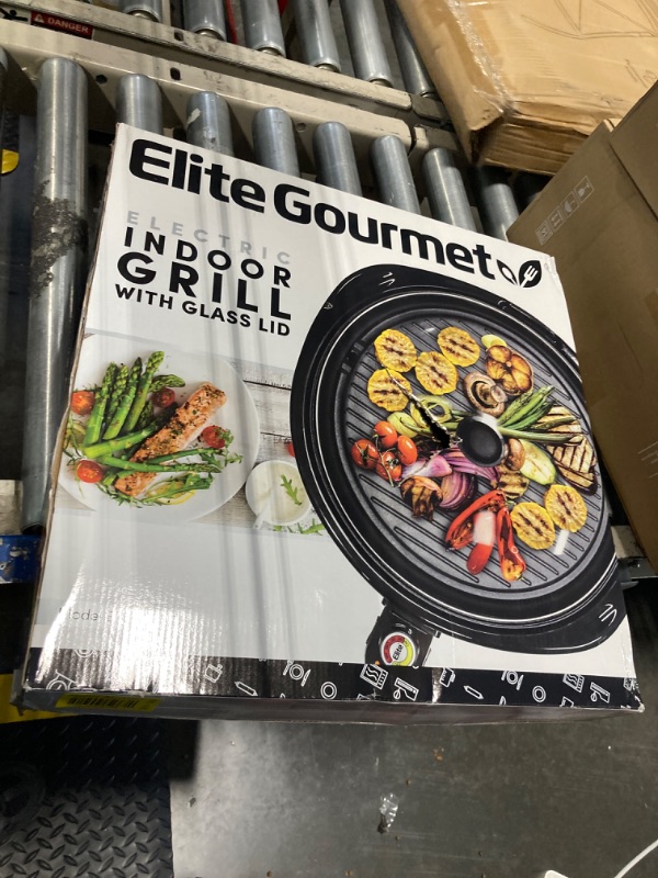 Photo 2 of "Elite Elite Gourmet 14"" Round Indoor Grill with Glass Lid"
