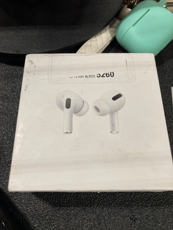 Photo 2 of Apple AirPods Pro