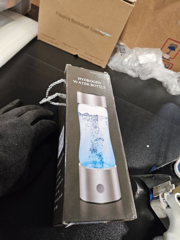 Photo 1 of **USED**
Hydrogen Water Bottle, 1600-2000 Hydrogen Water Bottle Generator, Hydrohealth Hydrogen Water Machine Improve Water in 3 Mins for Home, Office, Travel, Daily Drinking