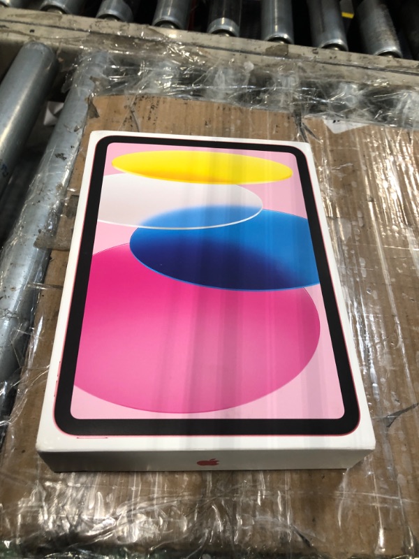 Photo 1 of Apple iPad (10th Generation): with A14 Bionic chip
