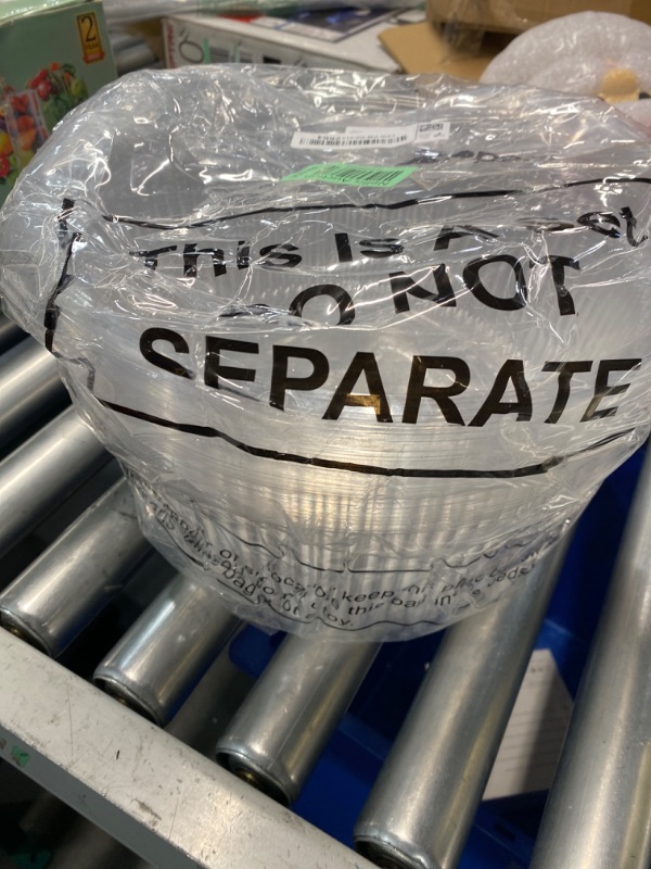 Photo 1 of 20 Pieces Round Cake Carrier 10 Inch Plastic Containers for Cake Clear PET Cake Transport Container Disposable Cake Containers Carriers with Dome Lids Cake Holder Display Containers for Transport