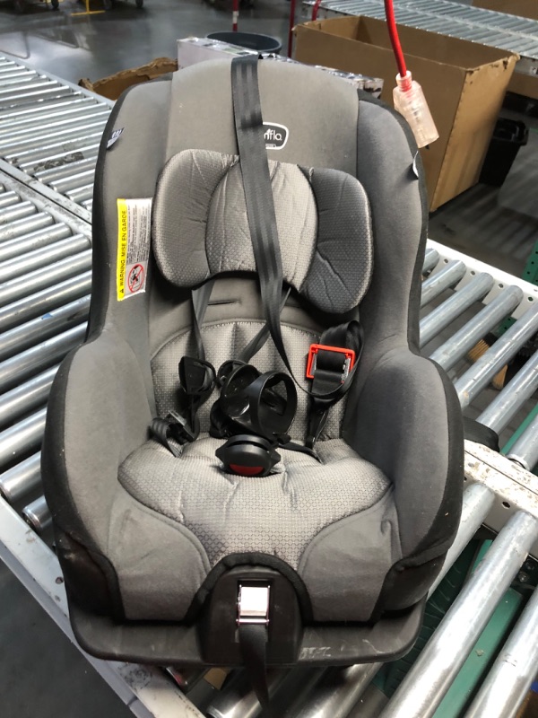 Photo 6 of ***USED - DIRTY - LIKELY MISSING PARTS - UNABLE TO VERIFY FUNCTIONALITY***
Evenflo Tribute LX 2-in-1 Lightweight Convertible Car Seat{ MANUFACTURED DATE  08/02/2024