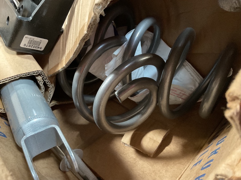 Photo 1 of **FOR PARTS MISSING TOO MANY ASEEMBLY PIECES** Rough Country 6" NTD Lift Kit for 00-06 Chevy/GMC Tahoe/Yukon 2WD/4WD - 28020