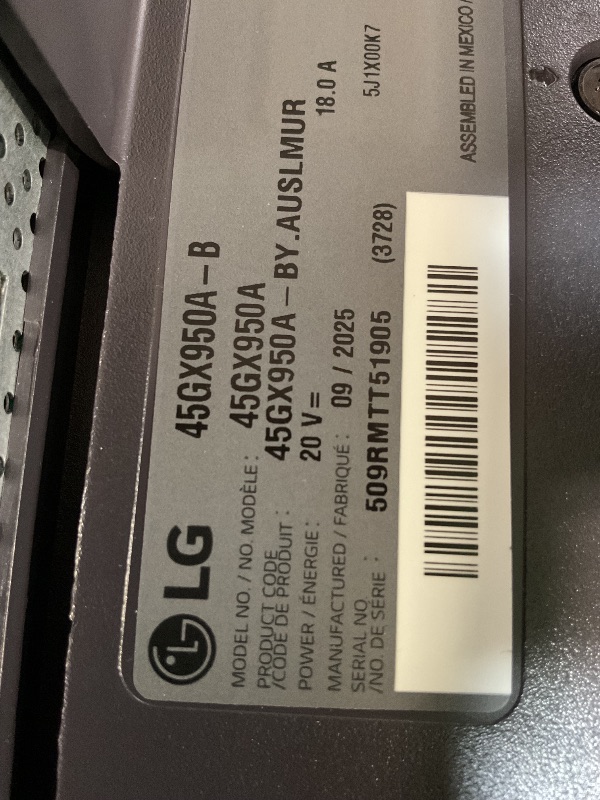 Photo 1 of **FOR PARTS ONLY/DAMAGED DISPLAY (BLINKS)** LG 45GX950A-B 45-inch Ultragear 5K2K WUHD (5120 x 2160) OLED Curved Gaming Monitor, Dual-Mode, 165Hz, 0.03ms, NVIDIA G-Sync, AMD FreeSync Premium Pro, HDR True Black 400, USB Type-C 90W, DP2.1, Black