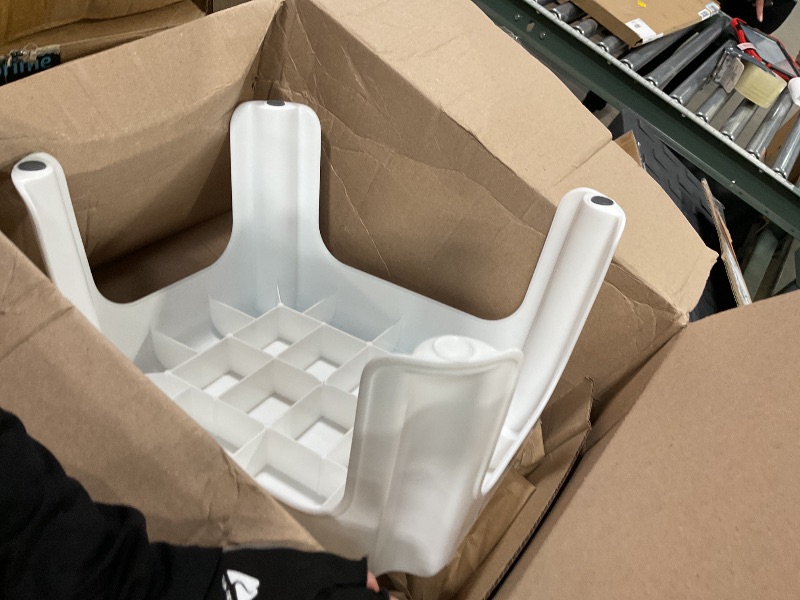 Photo 1 of * MISSING ONE NON-SLIP RUBBER FOOT * Rubbermaid Step Stool 9.5-Inch High White Plastic Small Single Step Stool for Kids/Adults in Home/Kitchen/Laundry/Garage/Bathroom