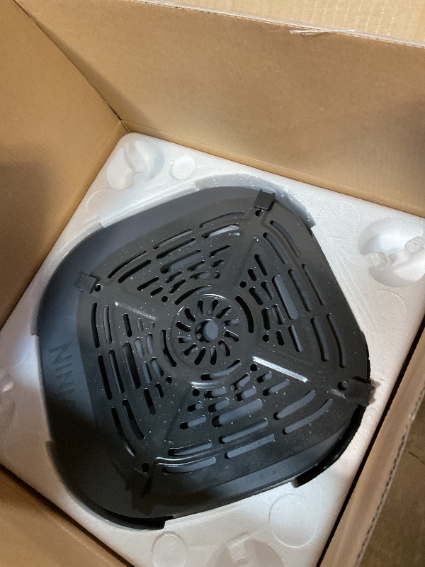 Photo 1 of ****POSSIBLY FOR PARTS SHOWS ERROR MESSAGE WHEN POWERED ON***** Ninja Crispi 4-in-1 Portable Glass Air Fryer Cooking System, 1500W, 4QT & 6-Cup TempWare Glass Containers with Storage Lids, Microwave, Freezer & Dishwasher Safe, Cyberspace Gray, FN101GY