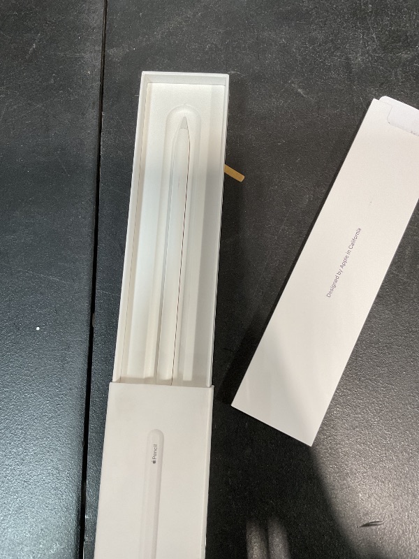 Photo 1 of **BATTERY DEAD *** Apple Pencil (2ND Generation) (MU8F2AM/A)