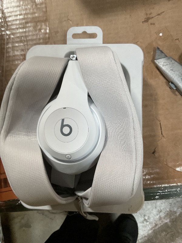 Photo 1 of **WHITE NOT BLACK**Beats Studio Pro - Premium Wireless Over-Ear Headphones- Up to 40-Hour Battery Life, Active Noise Cancelling, USB-C Lossless Audio, Apple & Android Compatible - Navy
