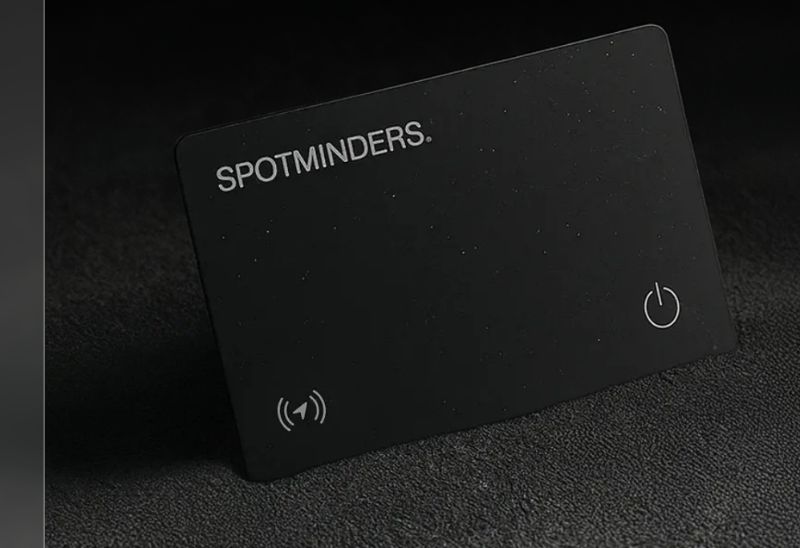 Photo 1 of **POSSIBLY FOR PARTS/ISSUES FUNCTIONING**** SPOTMINDERS. Tracking Card