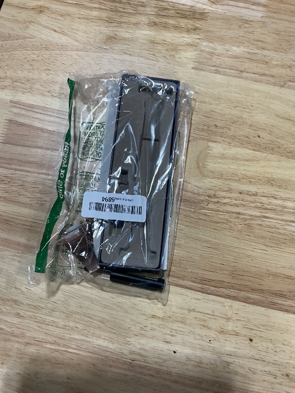 Photo 1 of **PARTIAL SET/ MISSING ASSEMBLY PIECES*** V.R.HOPE Apple Watch Band for Women 38mm 40mm 41mm 42mm Fashion Rose Gold Stainless Steel Metal Strap with Resin Inlay, Fashion Bracelet Compatible with iWatch Series 11/10/9/8/7/6/5/4/3/2/1/SE (Fluorescent White+