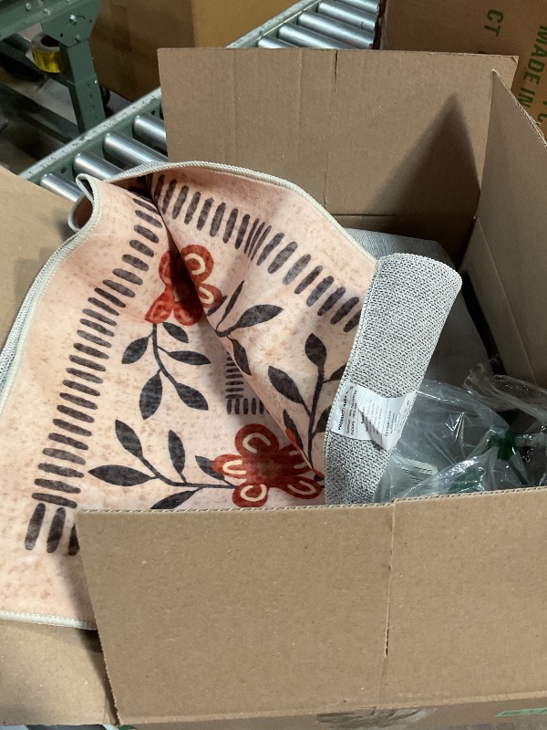 Photo 1 of 
Living Room 6x9 Area Rugs Machine Washable Ultra-Thin Soft Non Slip Carpet Rug Vintage Boho Flower Stain Resistant Large Rug for Bedroom Dining Room Indoor Nursery Guest Room Home Decor,Beige