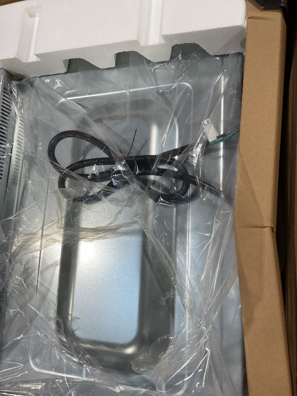 Photo 1 of **WIRE POWER NO PLUG** AMZCHEF Single Wall Oven 24" Built-in Electric Ovens with 11 Functions, 8 Automatic Recipes, 2800W, 240V, 2.5Cu.f Convection Wall Oven in Stainless Steel, Touch Control, Timer, Safety Lock,Upgraded