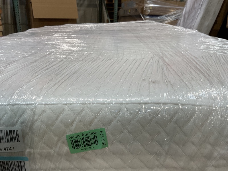 Photo 1 of **DIRT FROM TRANSPORT **EGOHOME Twin Size Memory Foam Mattress, 10 Inch Bed Mattress in A Box with Cooling Green Tea Gel, Relieve Pressure with Medium Support, CertiPUR-US Certified, 75''L x 38''W, White