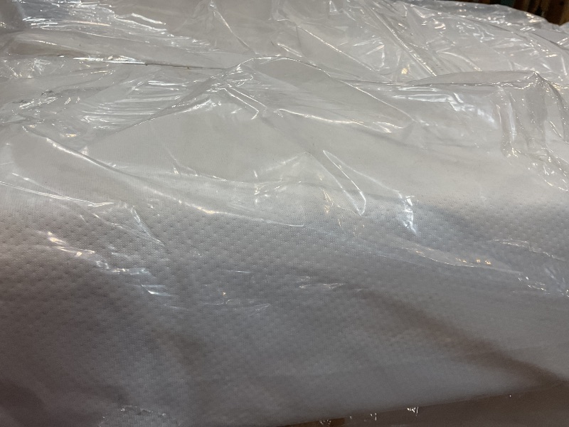 Photo 1 of **DIRT FROM TRANSPORT **Zinus 5 Inch Twin Green Tea Memory Foam Mattress [New Version], Fiberglass Free, Medium Firm Feel, Zoned Pressure Relief, Certified Safe Foams & Fabric, Mattress in A Box