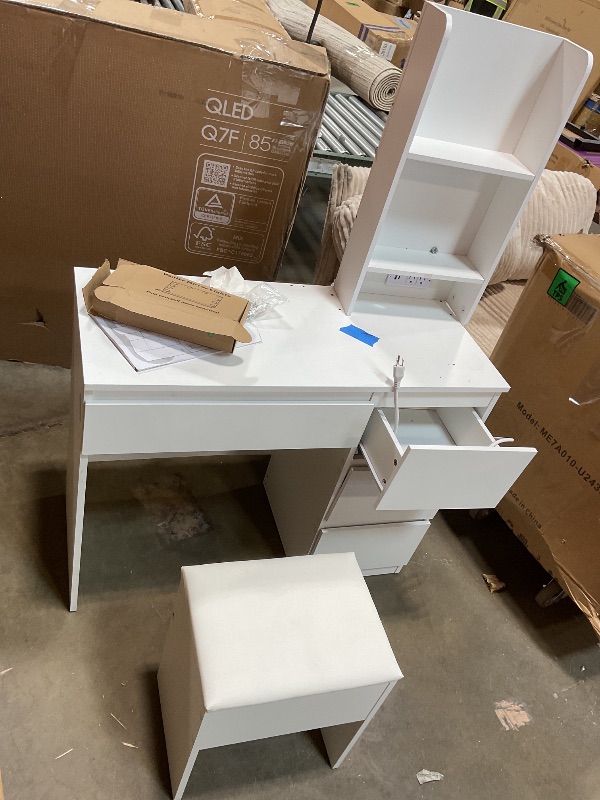 Photo 1 of **SELLING FOR PARTS PARTIAL SET**MISSING MIRROR. MISSING DRAWER HANDLES . DIRT. SCRATCHES**SUPPORT BEAM IN BACK IS CRACKING. White Makeup Vanity Desk with Mirrors and Power Outlet, Dressing Table with 4 Drawers, 3 Lighting Modes for Bedroom
