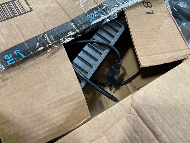 Photo 1 of 1 Pack 100W LED Shop Lights, 6000K 11000LM Work Light for Garage, Plug in Garage Light with 9.8FT Power Cord, Workshop, Yard, Garage, Warehouses,Carport,for Indoor Outdoor use IP66 Waterproof