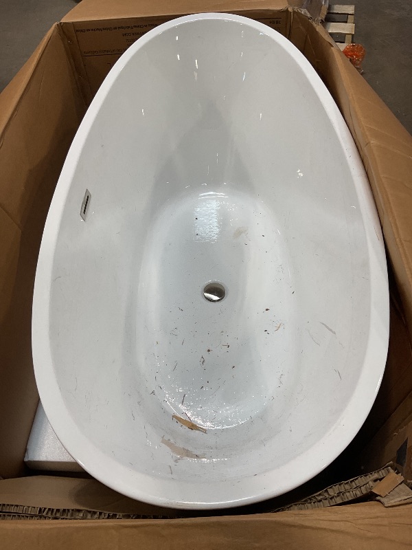 Photo 1 of ***USED/DIRTY***Empava Freestanding Bathtub, Acrylic Soaking Tub with Brushed Nickel Drain & Overflow – Modern Standalone Shower Tub, Non-Slip Flat Bottom Design, Glossy White, 59 Inch,cUPC Certified