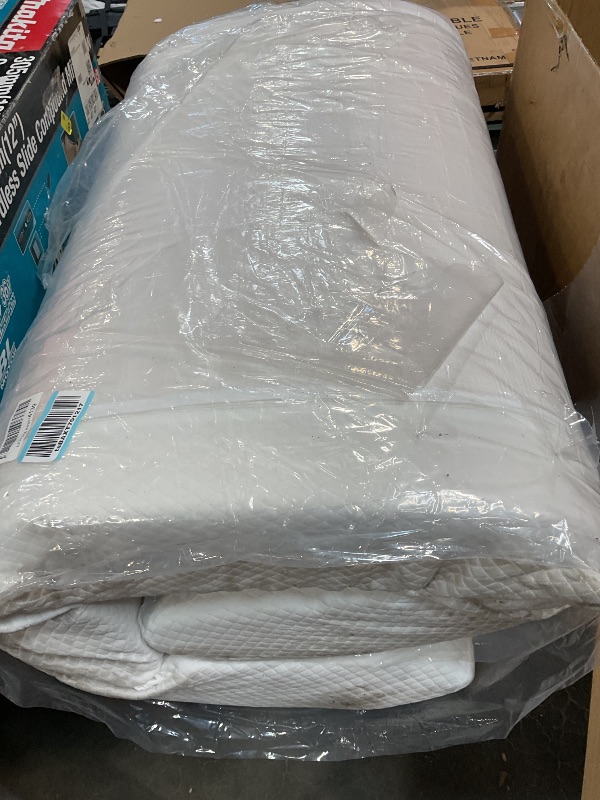 Photo 1 of ***DIRTY FROM TRANSPORT ***FDW | 8 Inch Twin Mattress | Medium Firm | Gel Memory Foam Mattress | White | Bed in a Box, CertiPUR-US Certified | Pressure Relief, Cooling Ventilated Foam | Washable Removable Cover