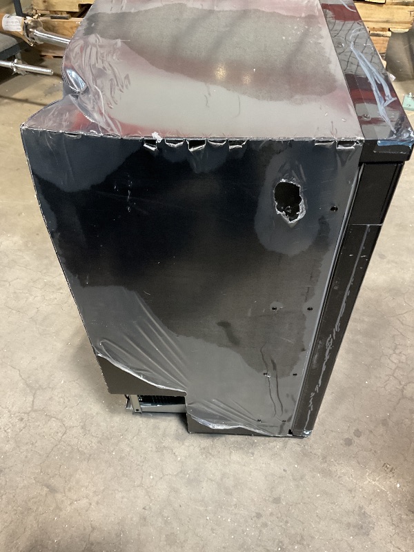 Photo 1 of ***MAJOR DAMAGE TO BODY***BODEGA 83L (88 Quart) Car Refrigerator, Portable Car Fridge 12V Campervan Fridge Freezer for Car, Truck, RV, Outdoor Camping Travel