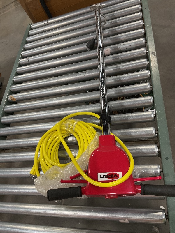 Photo 1 of **MISSING PARTS**VN2015 Venom Series Low Speed Buffer, 20' Deck Size, 175 RPM, 50' Power Cable, 110V, 1.5 hp, 19' Pad Driver